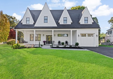 7 Studley Rd, Hingham, Massachusetts 02043, 3 Bedrooms Bedrooms, 6 Rooms Rooms,4.5 BathroomsBathrooms,Residential,For Sale,Studley Rd,73298484