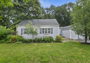 343 Monponsett Street, Halifax, Massachusetts 02338, 2 Bedrooms Bedrooms, 4 Rooms Rooms,1 BathroomBathrooms,Residential,For Sale,Monponsett Street,73296621