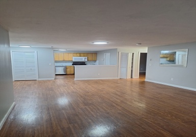 11 Gibbs St, Worcester, Massachusetts 01607, 2 Bedrooms Bedrooms, 5 Rooms Rooms,2 BathroomsBathrooms,Residential,For Sale,Gibbs St,73305782