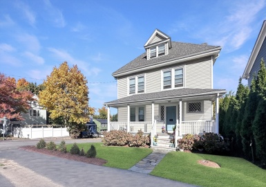 36 Reed Street, Dedham, Massachusetts 02026, 4 Bedrooms Bedrooms, 8 Rooms Rooms,2 BathroomsBathrooms,Residential Lease,For Rent,Reed Street,73305861