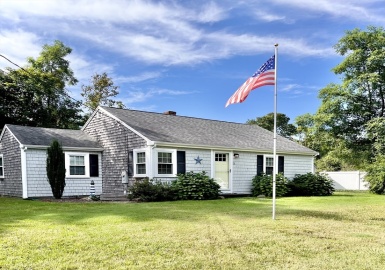 12 River Rd, Bourne, Massachusetts 02559, 3 Bedrooms Bedrooms, 5 Rooms Rooms,1 BathroomBathrooms,Residential Lease,For Rent,River Rd,73305953