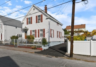 82 Crosby St, Lowell, Massachusetts 01852, 3 Bedrooms Bedrooms, 6 Rooms Rooms,2.5 BathroomsBathrooms,Residential,For Sale,Crosby St,73304975
