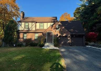 3 Old English Rd, Worcester, Massachusetts 01609, 4 Bedrooms Bedrooms, 12 Rooms Rooms,4 BathroomsBathrooms,Residential,For Sale,Old English Rd,73305849