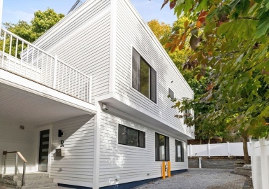 59R Linden Avenue, Somerville, Massachusetts 02143, 3 Bedrooms Bedrooms, 9 Rooms Rooms,3 BathroomsBathrooms,Residential,For Sale,Linden Avenue,73305956