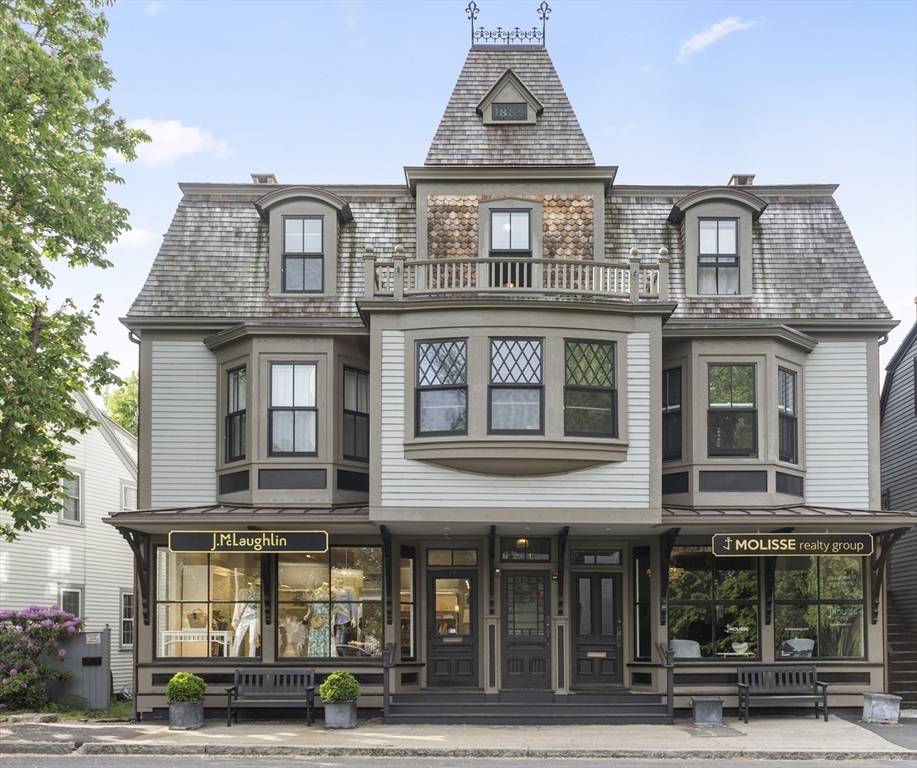 11 Central Street, Manchester, Massachusetts 01944