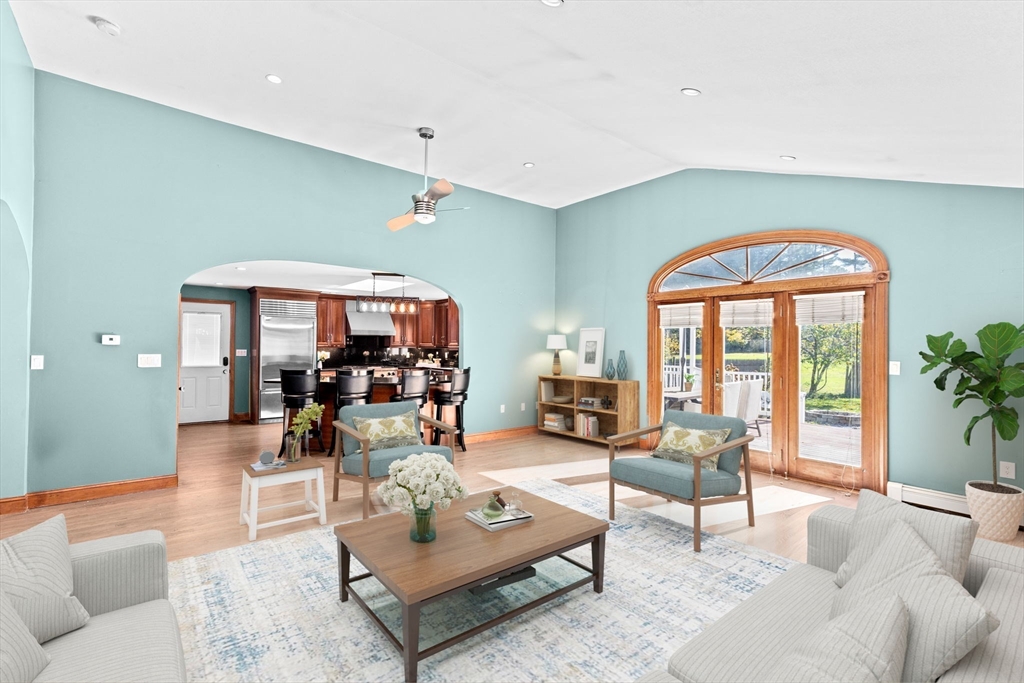 199 Schoosett St, Pembroke, Massachusetts 02359