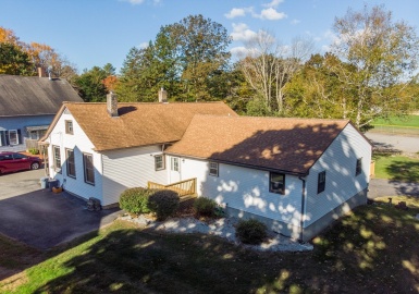 4 Foster Street, Leicester, Massachusetts 01542, 4 Bedrooms Bedrooms, 7 Rooms Rooms,2 BathroomsBathrooms,Residential,For Sale,Foster Street,73308117
