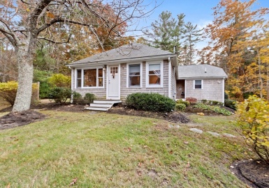417 Congress Street, Duxbury, Massachusetts 02332, 3 Bedrooms Bedrooms, 5 Rooms Rooms,2 BathroomsBathrooms,Residential,For Sale,Congress Street,73306337