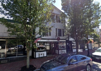 80 Main Street, Amesbury, Massachusetts 01913, 2 Bedrooms Bedrooms, 5 Rooms Rooms,1 BathroomBathrooms,Residential Lease,For Rent,Main Street,73308361