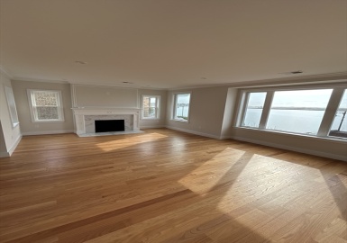 154-156 Bayswater, Boston, Massachusetts 02128, 4 Bedrooms Bedrooms, 5 Rooms Rooms,3 BathroomsBathrooms,Residential Lease,For Rent,Bayswater,73308404