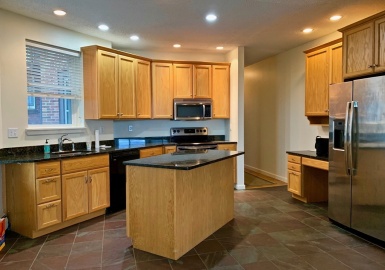 524 East Broadway, Boston, Massachusetts 02127, 2 Bedrooms Bedrooms, 4 Rooms Rooms,2 BathroomsBathrooms,Residential Lease,For Rent,East Broadway,73308428
