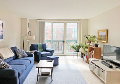 10 Rogers, Cambridge, Massachusetts 02142, 1 Bedroom Bedrooms, 3 Rooms Rooms,1 BathroomBathrooms,Residential Lease,For Rent,Rogers,73308430