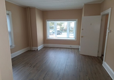 38 Dickinson St, Somerville, Massachusetts 02143, 1 Bedroom Bedrooms, 3 Rooms Rooms,1 BathroomBathrooms,Residential Lease,For Rent,Dickinson St,73308475