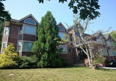 210 Brookline St, Newton, Massachusetts 02467, 2 Bedrooms Bedrooms, 5 Rooms Rooms,2 BathroomsBathrooms,Residential Lease,For Rent,Brookline St,73308547