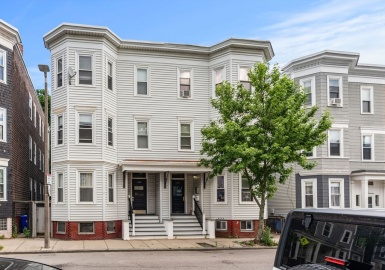 178 L Street, Boston, Massachusetts 02127, 13 Bedrooms Bedrooms, 19 Rooms Rooms,6 BathroomsBathrooms,Residential Income,For Sale,L Street,73261390