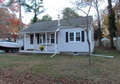 17 Cynthia Ave, Pembroke, Massachusetts 02359, 3 Bedrooms Bedrooms, 5 Rooms Rooms,1 BathroomBathrooms,Residential,For Sale,Cynthia Ave,73309489