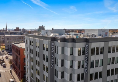 585 Essex St, Lynn, Massachusetts 01901, 1 Room Rooms,1 BathroomBathrooms,Residential Lease,For Rent,Essex St,73309651