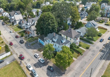 68 Ash St, Brockton, Massachusetts 02301, 6 Bedrooms Bedrooms, 12 Rooms Rooms,2 BathroomsBathrooms,Residential Income,For Sale,Ash St,73309643