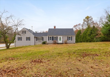 121 South Road, Holden, Massachusetts 01520, 3 Bedrooms Bedrooms, 8 Rooms Rooms,2.5 BathroomsBathrooms,Residential,For Sale,South Road,73309648