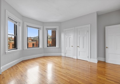 907 Boylston Street, Boston, Massachusetts 02115, 1 Bedroom Bedrooms, 3 Rooms Rooms,1 BathroomBathrooms,Residential Lease,For Rent,Boylston Street,73309735