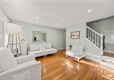 300 Falmouth Rd, Mashpee, Massachusetts 02649, 2 Bedrooms Bedrooms, 5 Rooms Rooms,2 BathroomsBathrooms,Residential,For Sale,Summerwood,Falmouth Rd,73310170