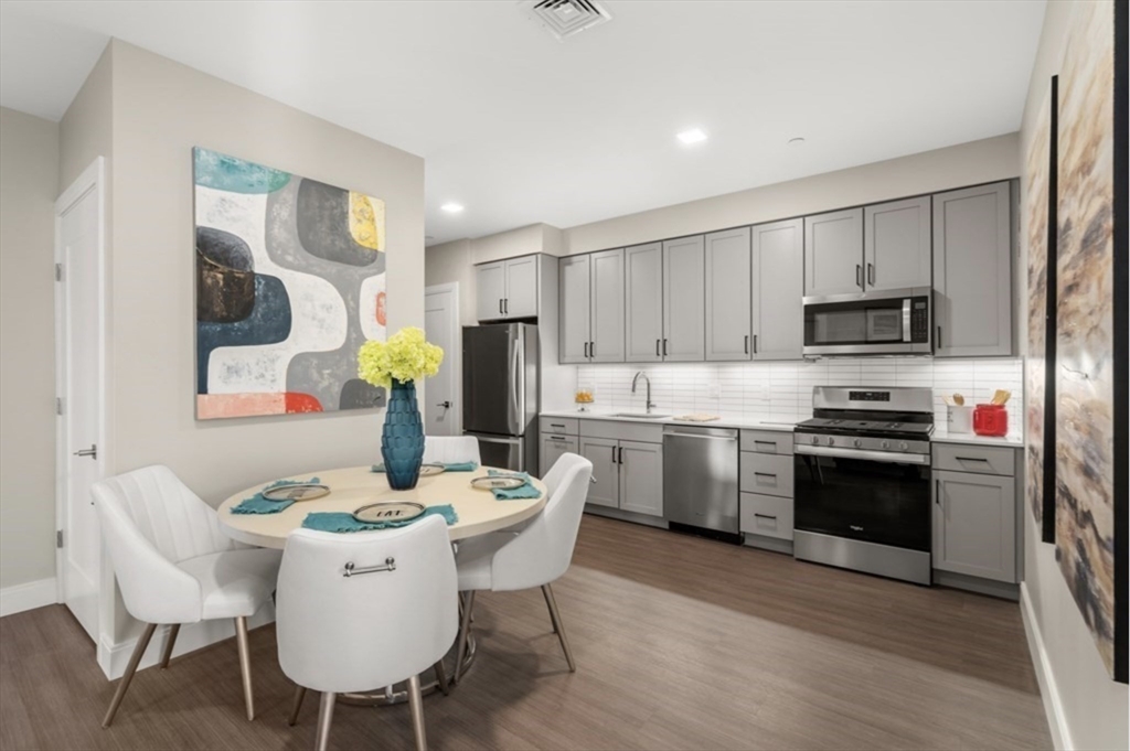 11 Walley Street, Boston, Massachusetts 02128