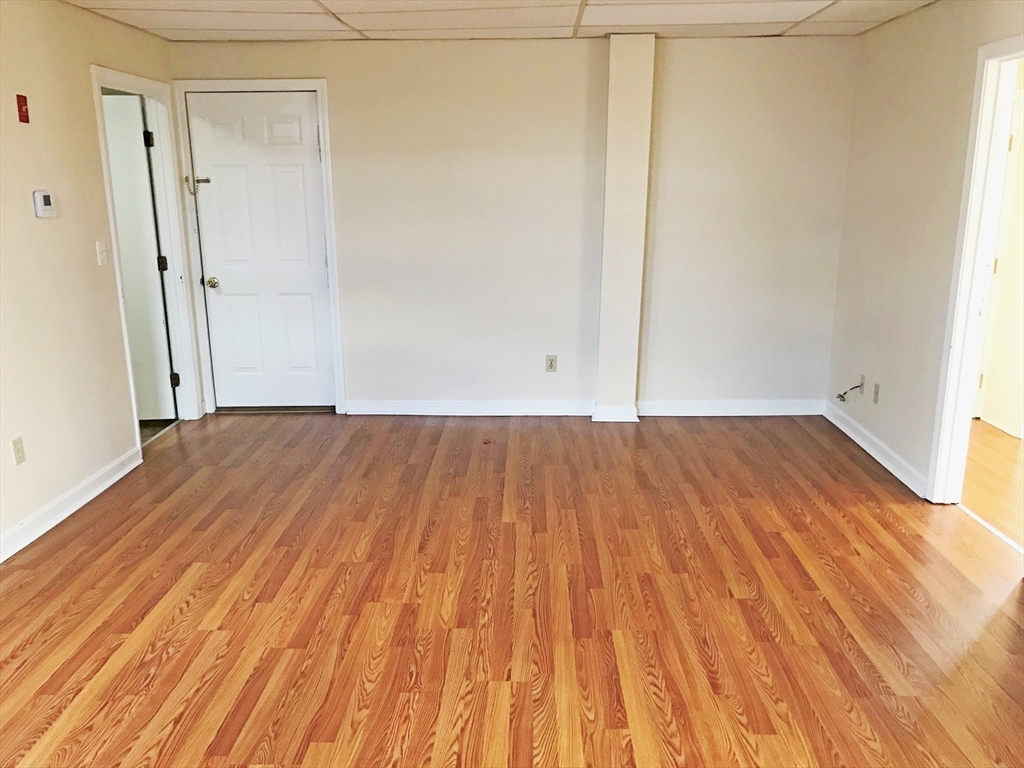 80 Main Street, Amesbury, Massachusetts 01913