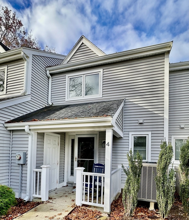 4 Westcliff Dr, Plymouth, Massachusetts 02360