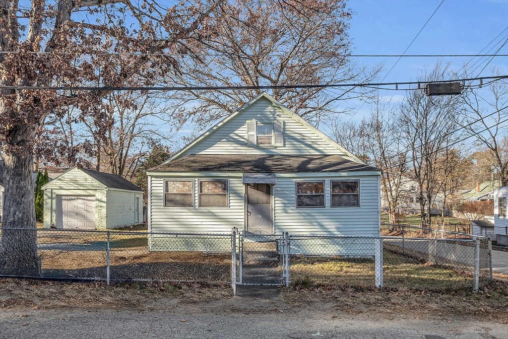 57 Vernon St, Tewksbury, Massachusetts 01876