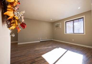 21 Erick Rd, Mansfield, Massachusetts 02048, 2 Bedrooms Bedrooms, 5 Rooms Rooms,1 BathroomBathrooms,Residential Lease,For Rent,Erick Rd,73312458