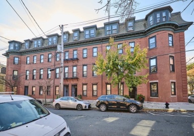 20 Beacon St, Chelsea, Massachusetts 02150, 1 Bedroom Bedrooms, 3 Rooms Rooms,1 BathroomBathrooms,Residential Lease,For Rent,Beacon St,73312203