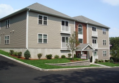 108 California Ave, Quincy, Massachusetts 02169, 2 Bedrooms Bedrooms, 4 Rooms Rooms,1 BathroomBathrooms,Residential Lease,For Rent,California Ave,73312235