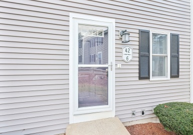 42 Olde Colonial Dr, Gardner, Massachusetts 01440, 2 Bedrooms Bedrooms, 5 Rooms Rooms,1.5 BathroomsBathrooms,Residential,For Sale,Olde Colonial Dr,73312196