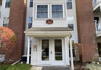 32 Walden Drive, Natick, Massachusetts 01760, 1 Bedroom Bedrooms, 4 Rooms Rooms,1 BathroomBathrooms,Residential Lease,For Rent,Walden Drive,73312486
