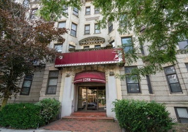 1258 Commonwealth Ave, Boston, Massachusetts 02134, 2 Rooms Rooms,1 BathroomBathrooms,Residential Lease,For Rent,Commonwealth Ave,73312492