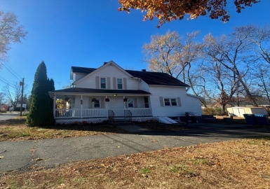 45 Burke Ave, West Springfield, Massachusetts 01089, 3 Bedrooms Bedrooms, 7 Rooms Rooms,1 BathroomBathrooms,Residential,For Sale,Burke Ave,73313065