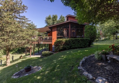 1023 N. Woodstock Rd, Southbridge, Massachusetts 01550, 5 Bedrooms Bedrooms, 11 Rooms Rooms,3 BathroomsBathrooms,Residential,For Sale,N. Woodstock Rd,73313073