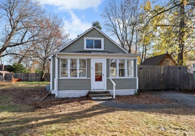 195 Almira Rd, Springfield, Massachusetts 01119, 3 Bedrooms Bedrooms, 6 Rooms Rooms,1 BathroomBathrooms,Residential,For Sale,Almira Rd,73313305
