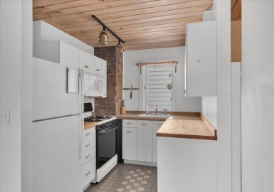 325 Western Ave, Cambridge, Massachusetts 02139, 3 Bedrooms Bedrooms, 6 Rooms Rooms,2 BathroomsBathrooms,Residential Lease,For Rent,Western Ave,73313391