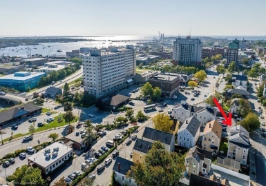 65 Hillman St, New Bedford, Massachusetts 02740, 15 Bedrooms Bedrooms, 36 Rooms Rooms,10 BathroomsBathrooms,Residential Income,For Sale,Hillman St,73313352