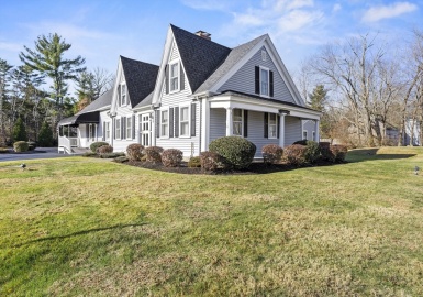 4 W Washington St, Hanson, Massachusetts 02341, ,Commercial Sale,For Sale,W Washington St,73316508