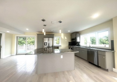 721 Sea Street, Quincy, Massachusetts 02169, 3 Bedrooms Bedrooms, 6 Rooms Rooms,2.5 BathroomsBathrooms,Residential Lease,For Rent,Sea Street,73319394