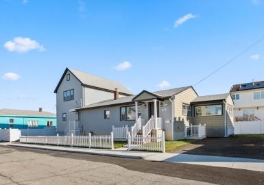 55A Union St, Revere, Massachusetts 02151, 4 Bedrooms Bedrooms, 8 Rooms Rooms,3 BathroomsBathrooms,Residential,For Sale,Union St,73319336