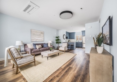 451 Essex St, Beverly, Massachusetts 01915, 3 Bedrooms Bedrooms, 6 Rooms Rooms,3.5 BathroomsBathrooms,Residential Lease,For Rent,Essex St,73319473