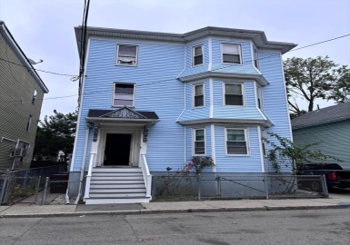 8 Porter St, Boston, Massachusetts 02130, 8 Bedrooms Bedrooms, 17 Rooms Rooms,3 BathroomsBathrooms,Residential Income,For Sale,Porter St,73284468