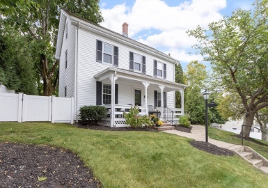 170 West St, Needham, Massachusetts 02494, 3 Bedrooms Bedrooms, 6 Rooms Rooms,2 BathroomsBathrooms,Residential,For Sale,West St,73330567