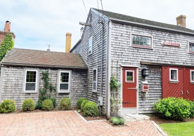 7 N Liberty, Nantucket, Massachusetts 02554, 4 Bedrooms Bedrooms, 8 Rooms Rooms,3.5 BathroomsBathrooms,Residential Lease,For Rent,N Liberty,73331504