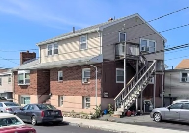 57 Roosevelt, Revere, Massachusetts 02151, 5 Bedrooms Bedrooms, 10 Rooms Rooms,3 BathroomsBathrooms,Residential Income,For Sale,Roosevelt,73333830