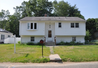 17 Barna St, Ludlow, Massachusetts 01056, 3 Bedrooms Bedrooms, 5 Rooms Rooms,1 BathroomBathrooms,Residential,For Sale,Barna St,73334729