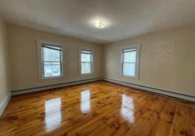 198 Chestnut, Marlborough, Massachusetts 01752, 3 Bedrooms Bedrooms, 5 Rooms Rooms,1 BathroomBathrooms,Residential Lease,For Rent,Chestnut,73334987